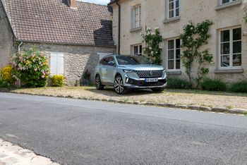 Pierwsza jazda: Renault Espace po liftingu i Symbioz z nową hybrydą – nowi mistrzowie oszczędzania