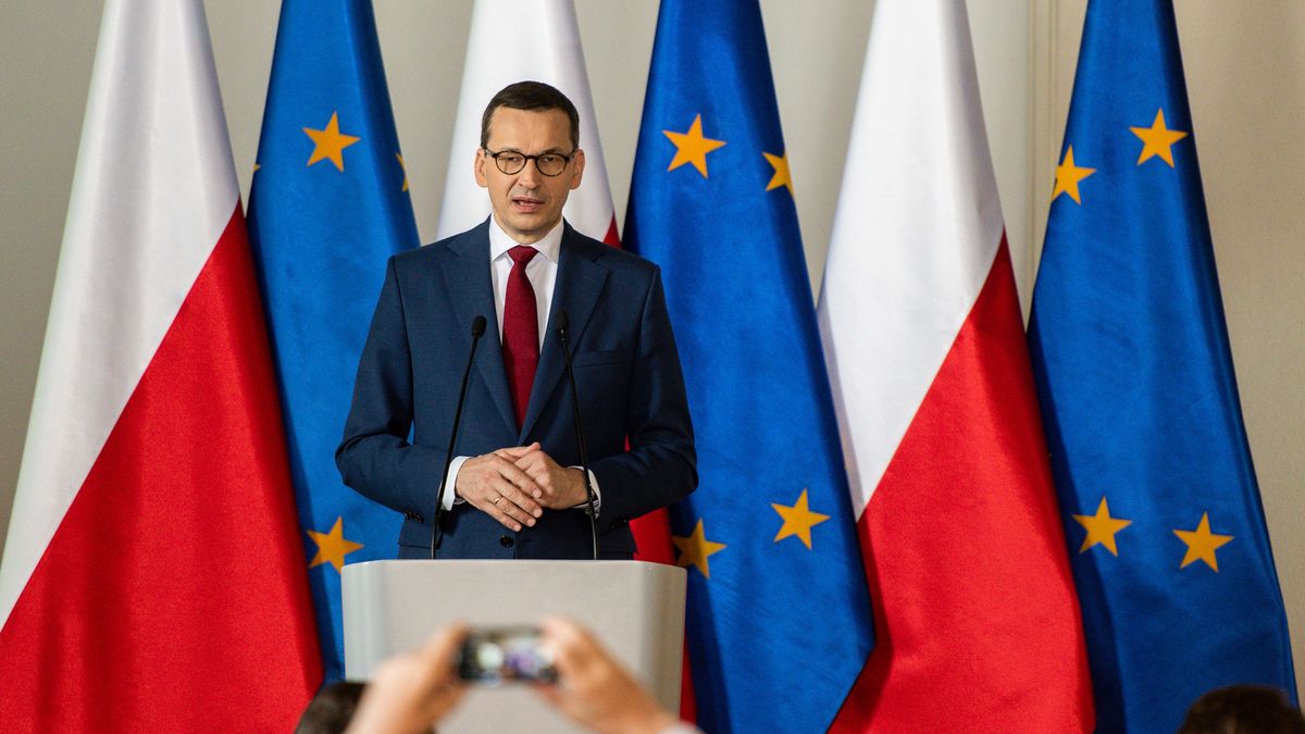 Zwolnienia w budżetówce. Wstępne sygnały o planowanej redukcji etatów dotarły do niektórych ministerstw. 