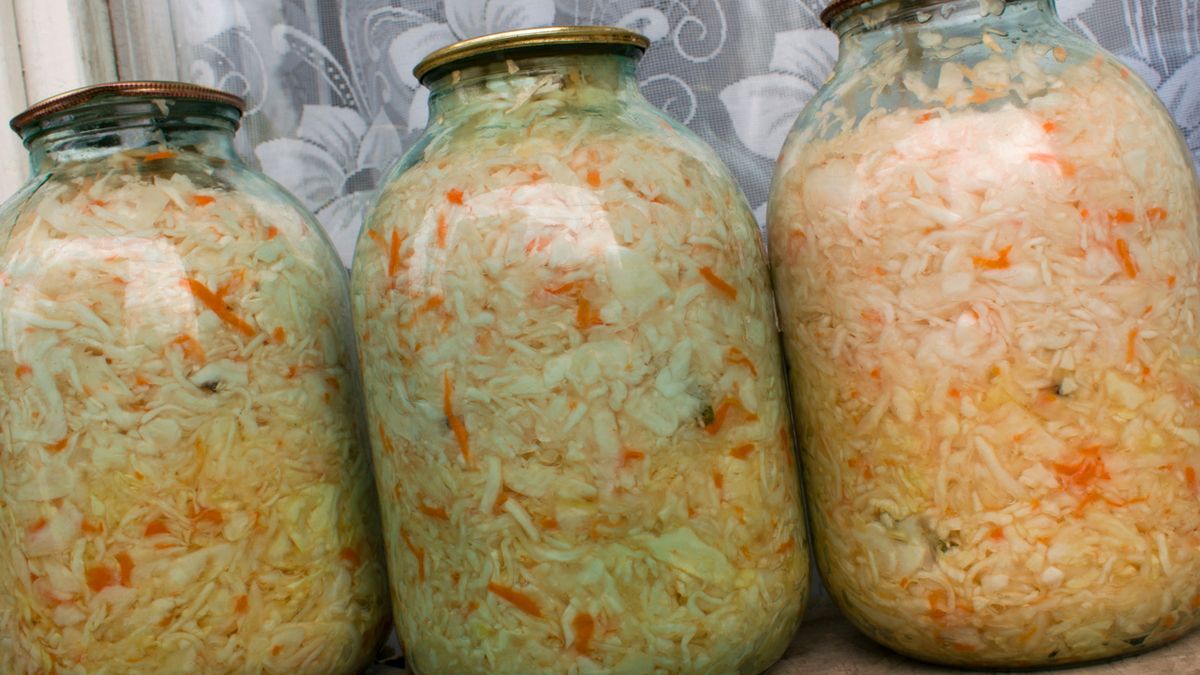 Kuracja sokiem z kiszonej kapusty pomaga pozbyć się pasożytów