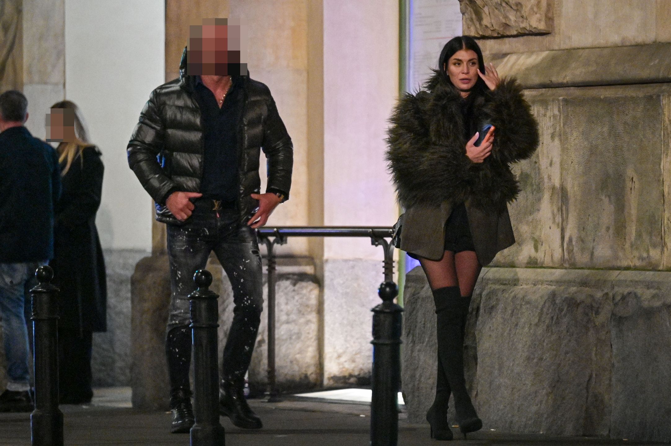 Magdalena Stępień baluje z tajemniczym nieznajomym