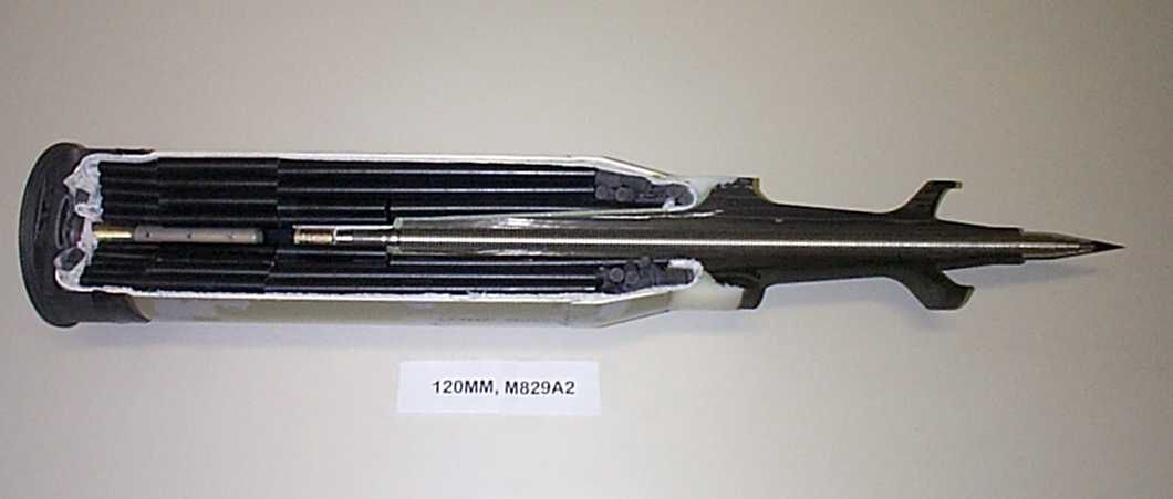 Przekrój czołgowego pocisku APFSDS M829A2
