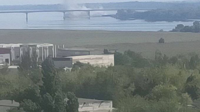 Kolejny triumf Ukraińców. Zniszczyli rosyjską przeprawę przez Dniepr. Na zdjęciu: ostrzeliwany we wtorek most Antonowski 