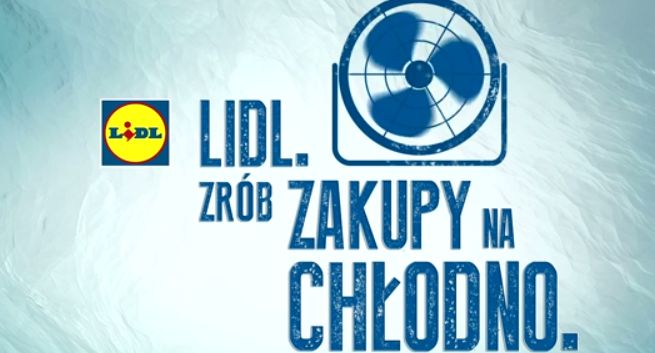 Wakacyjna ciąża reklamuje „zakupy na chłodno” w Lidlu (wideo)