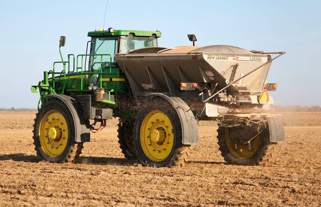 Na te nawozy z Rosji sankcje UE nie działają. Dalej wjeżdżają do Polski
