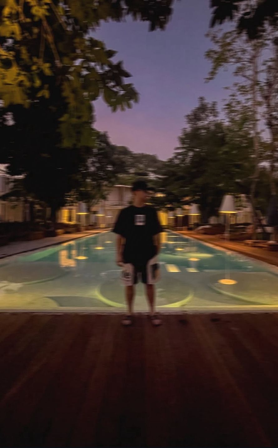 Allan Krupa świętuje urodziny