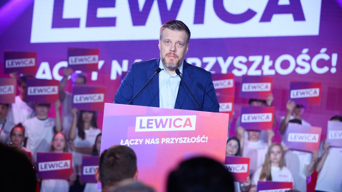 Poland's Left Wing Coalition Holds a Convention Ahead Of General ElectionKATOWICE, POLAND - OCTOBER 05:  Adrian Zandberg, co-leader of the left wing alliance, Lewica (The Left), speaks during a campaign convention ahead of Poland's parliamentary elections on October 05, 2019 in Katowice, Poland. Lewica, the united left party comprising of three parties led by the openly gay politician Robert Biedron (Spring Party), along with Adrian Zandberg (Razem party) and Wlodzimierz Czarzasty (Democratic Left Alliance), are gathering their supporters for a pre-election convention. Polling shows that Lewica are the third most popular party and they are likely to enter parliament in Poland's general election, which takes place on 13th October. (Photo by Omar Marques/Getty Images)Omar Marqueslewica, elections, left wing, parliament