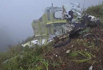 Samolot zboczył z kursu. Trwają poszukiwania w Indonezji