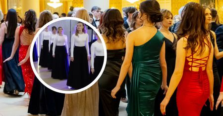 Chodzą do katolickiej szkoły. Nagranie ze studniówki jest już w sieci