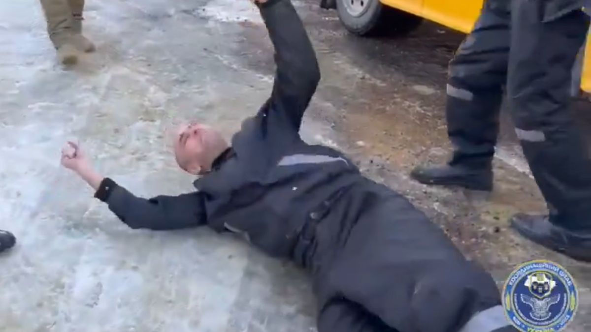 Reakcja jednego z uwolnionych żołnierzy.