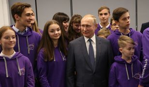 Młodzi w służbie Putina. Nauczycielka nagrana, poszedł donos