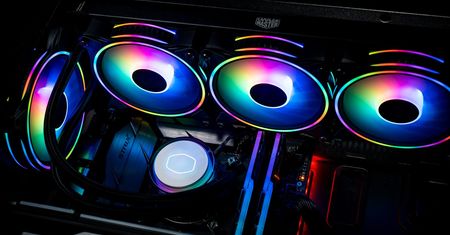 Cooler Master poszerza ofertę chłodzeń AiO - fani LED-ów będą zadowoleni