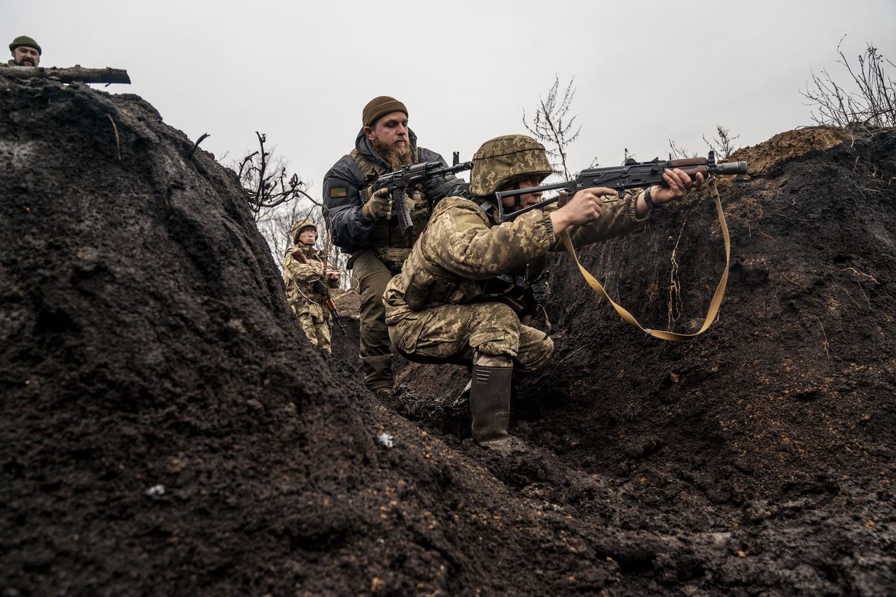 Ukrainian soldiers