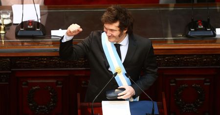 "To cud gospodarczy". Prezydent Argentyny chwali terapię szokową