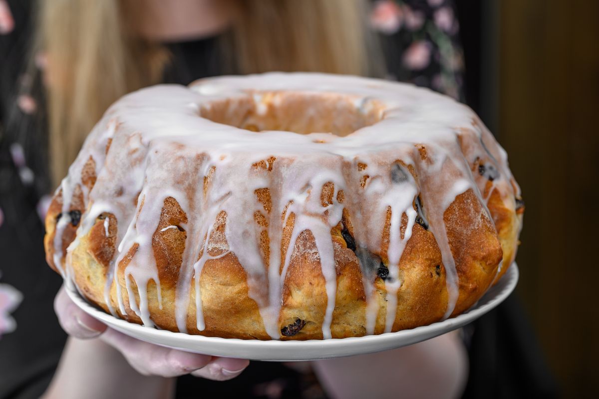 Babka topielec jest miękka i niezwykle puszysta. 