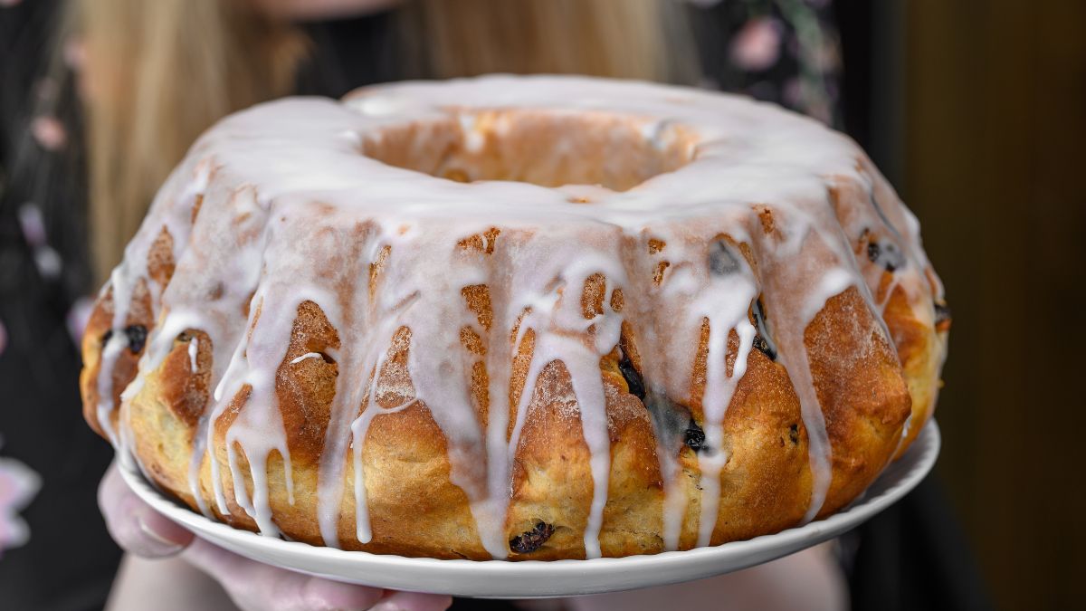 Babka topielec jest miękka i niezwykle puszysta. 