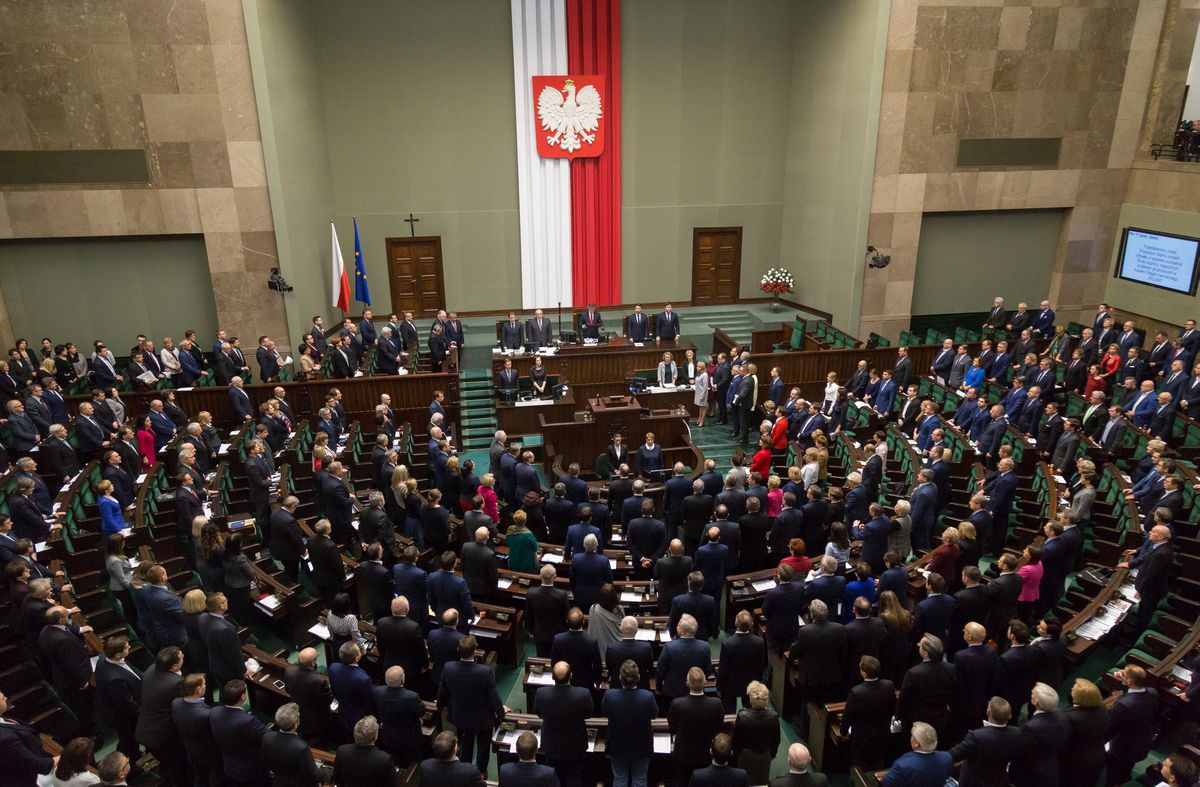 Posłowie dorabiają w komisjach. Na jakie pieniądze mogą liczyć?