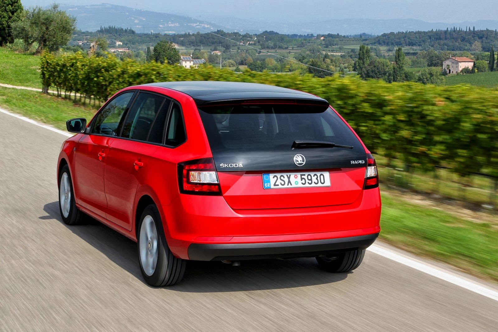 Škoda Rapid Spaceback - obszerna galeria od producenta 49
