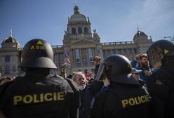 Koronawirus w Czechach. Protesty przeciwko obostrzeniom. Zatrzymano posła