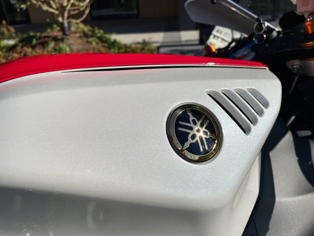 Yamaha R7