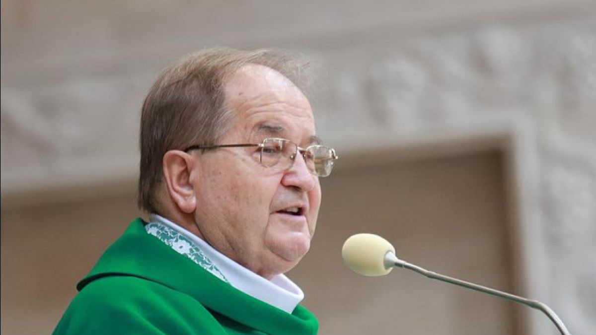 Na co swoją emeryturę wydaje o. Rydzyk?