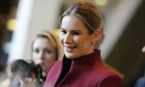 Nawrocka poczuła klimat świąt. Ten kolor jest hitem