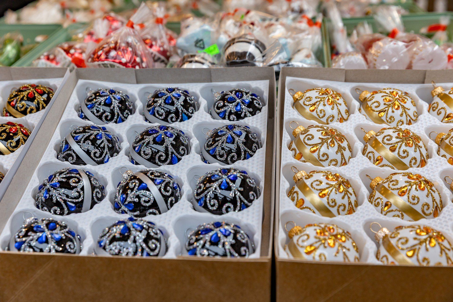 Magia świąt zawitała na Mały Rynek w Krakowie. Rozpoczął się wyjątkowy kiermasz