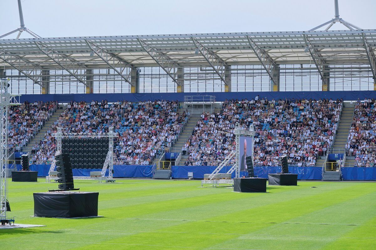 Świadkowie Jehowy na stadionie Arena Lublin