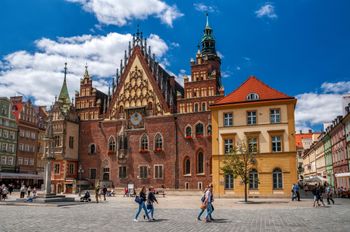 Pogoda we Wrocławiu. Prognoza na czwartek 17 lipca. Chłodniej, przelotny deszcz i dużo chmur