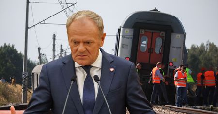 Katastrofa kolejowa w Sokolnikach. Tusk grzmi o zaostrzeniu przepisów