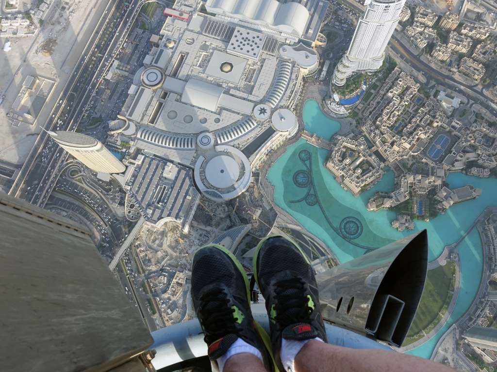 Nowy poziom selfie, czyli zdjęcie z 830-metrowego Burj Khalifa w Dubaju 2