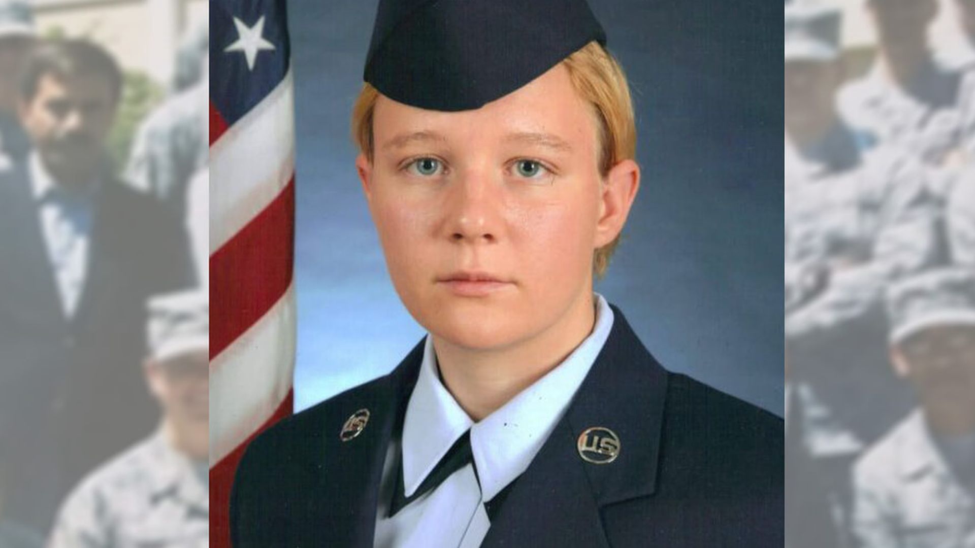 Reality Winner w mundurze US Air Force
