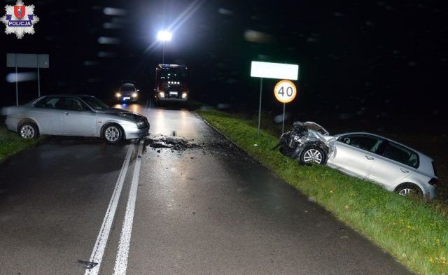 Cztery osoby poszkodowane po zderzeniu pojazdów w Rachodoszczach (zdjęcia)