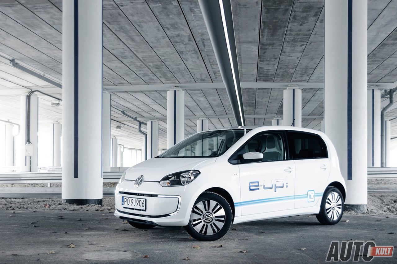 Volkswagen e-Up! - mały i drogi. Czy w Polsce auta elektryczne mogą być tańsze?