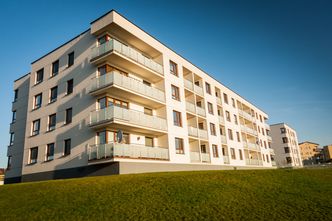 Chcą, by właściciele płacili za puste mieszkania. Szczegóły planu rządu