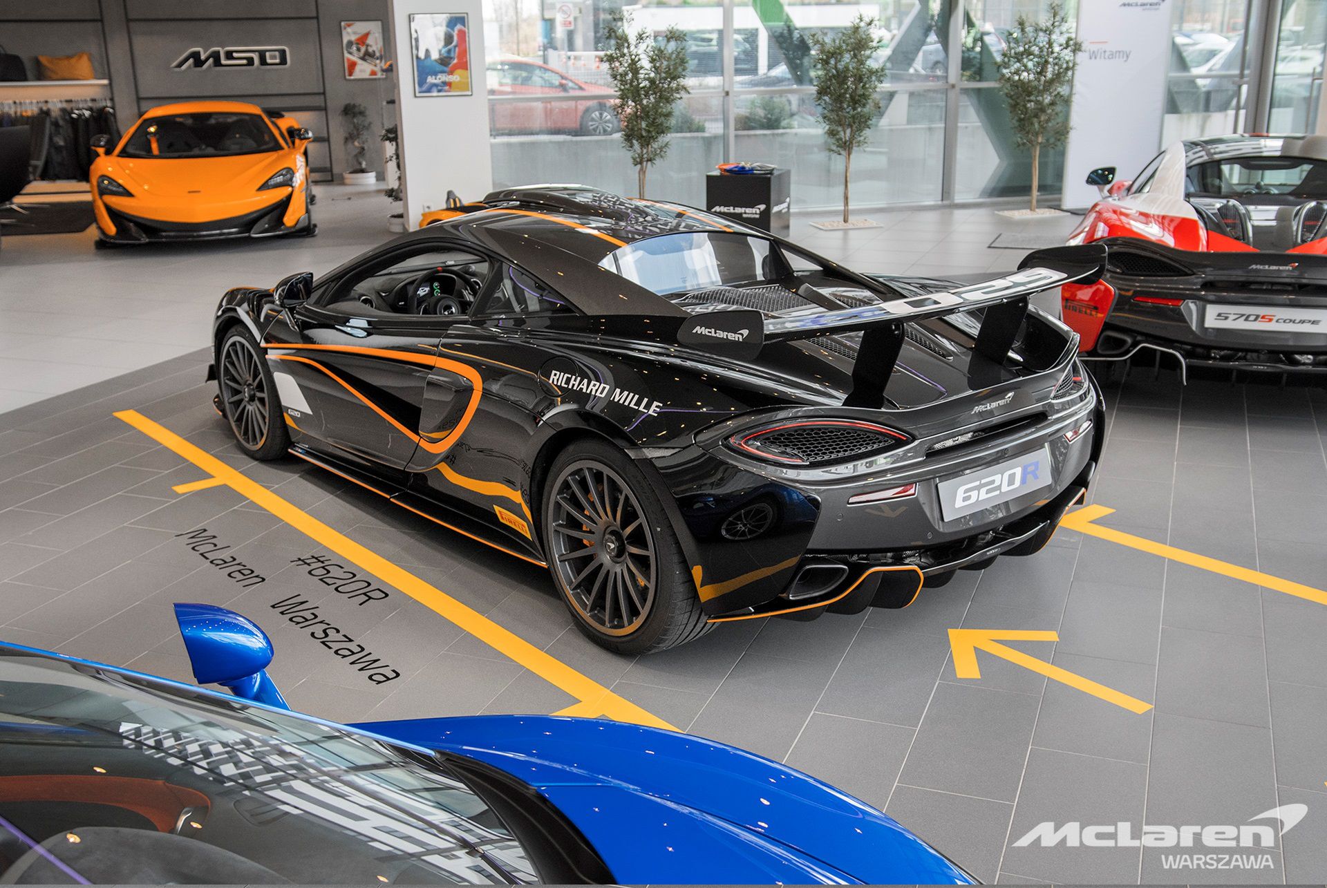 McLaren 620R (2020) (fot. McLaren Warszawa)