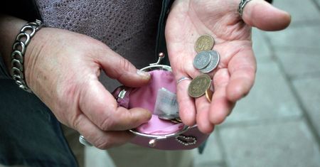 Tyle musisz zarabiać, aby dostać 4000 zł emerytury. Wyliczenia aktualnych zarobków do emerytury