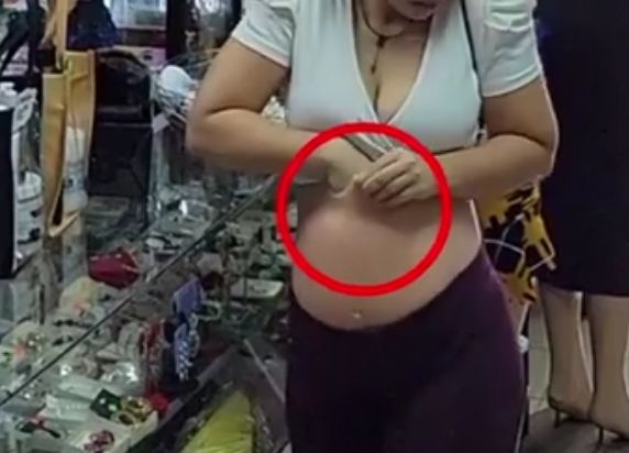 Sztuczny brzuch ciężarnej