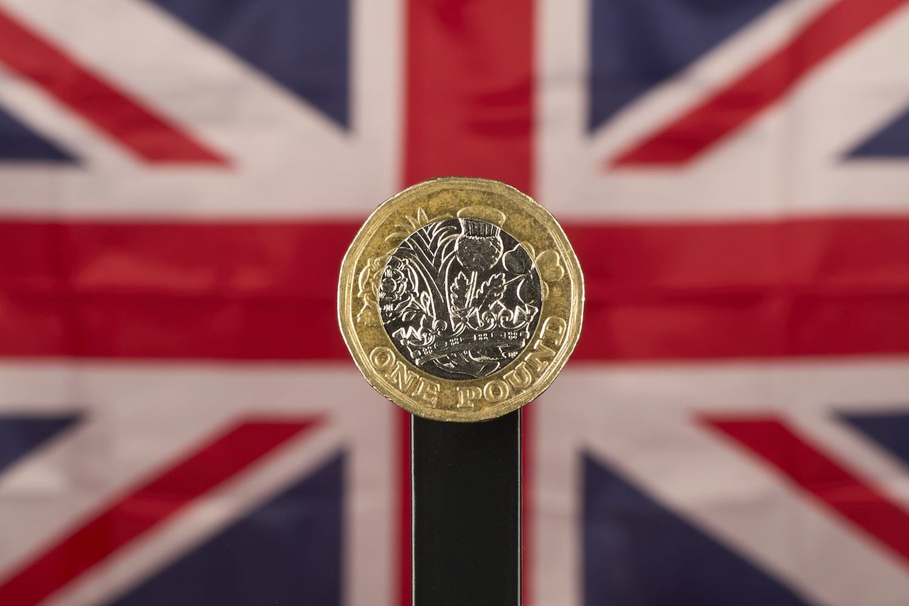 Bank Anglii utrzymał stopy procentowe bez zmian. Co z funtem?