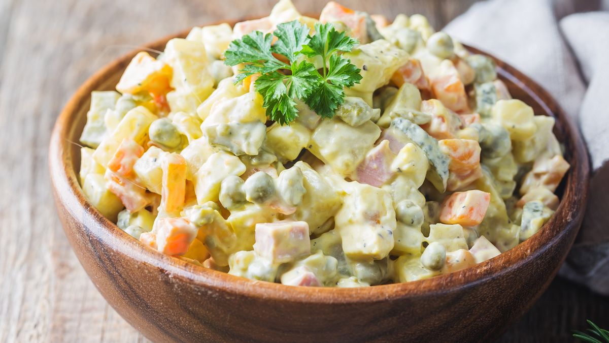 Sałatkę jarzynową przygotowujemy na każde święta