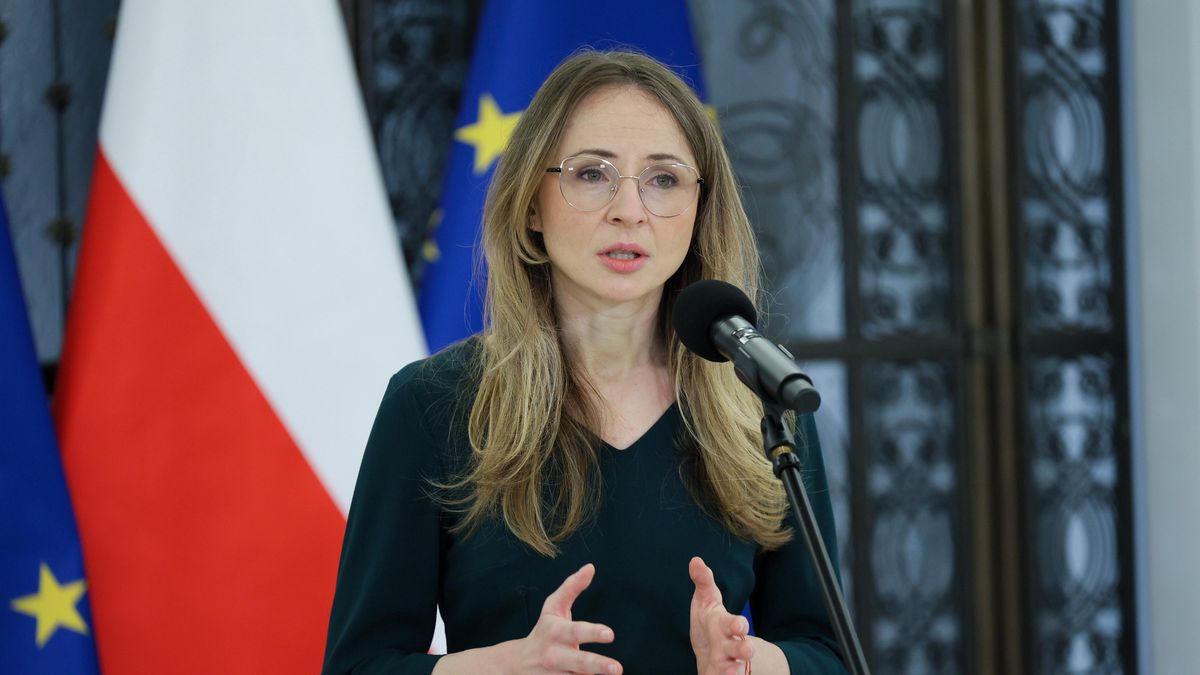 Agnieszka Dziemianowicz-B�k
Rafa� Guz
11, 11., Dziemianowicz B�k, kadencja, kadencji, kandydatka, konferencja, lewica, lewicy, likwidacji, minister, ministra, polityczka, polityk polityka, propozycja legislacyjna, sejm, Senat RP, wicemarsza�ek, wicemarsza�ek senatu, wicemarsza�kini, XI