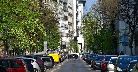 Płaci za mieszkanie, a nie może w nim mieszkać. Kuriozum w Warszawie