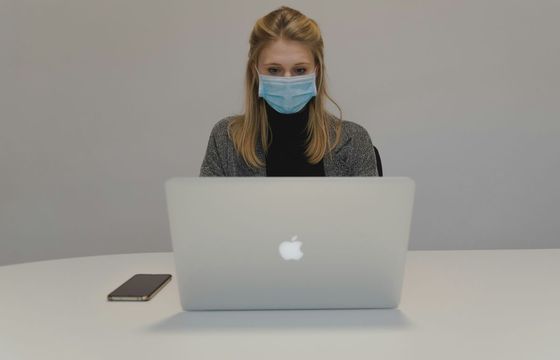 ChatGPT w wersji z radami medycznymi. Ekspertka ostrzega: to pułapka