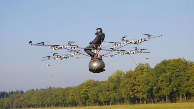 Multicopter, czyli 16 śmigieł, wielka piłka i człowiek [wideo]