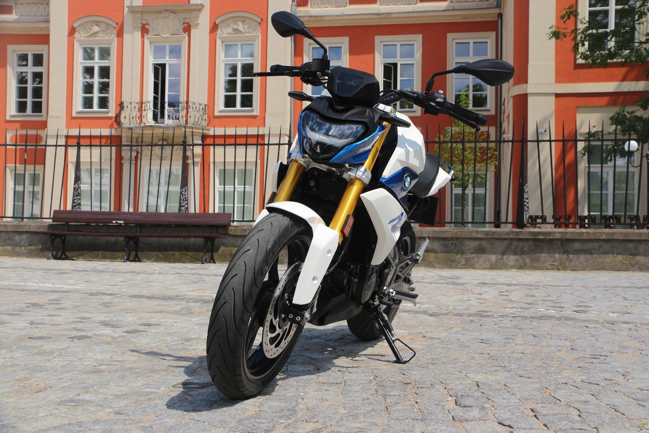 BMW G 310 R