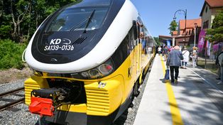 "Polskie Hawaje" na wyciągnięcie ręki. Nad Jezioro Kunickie koło Legnicy dojedziemy z Wrocławia pociągiem