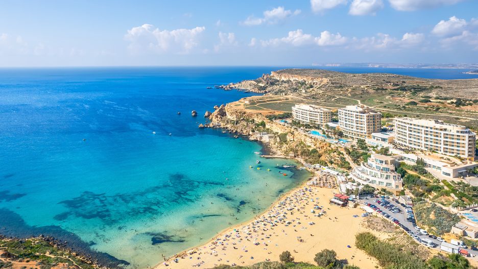 Malta kusi pięknym wybrzeżem i masą zabytków