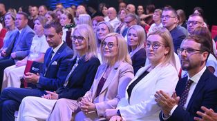 Wojewódzki Urząd Pracy w Kielcach uruchamia drugą edycję dofinansowań do kursów, szkoleń i studiów podyplomowych. Zobacz film i zdjęcia