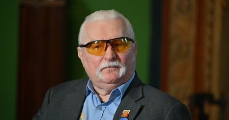 Lech Wałęsa opuścił szpital i wrócił do domu