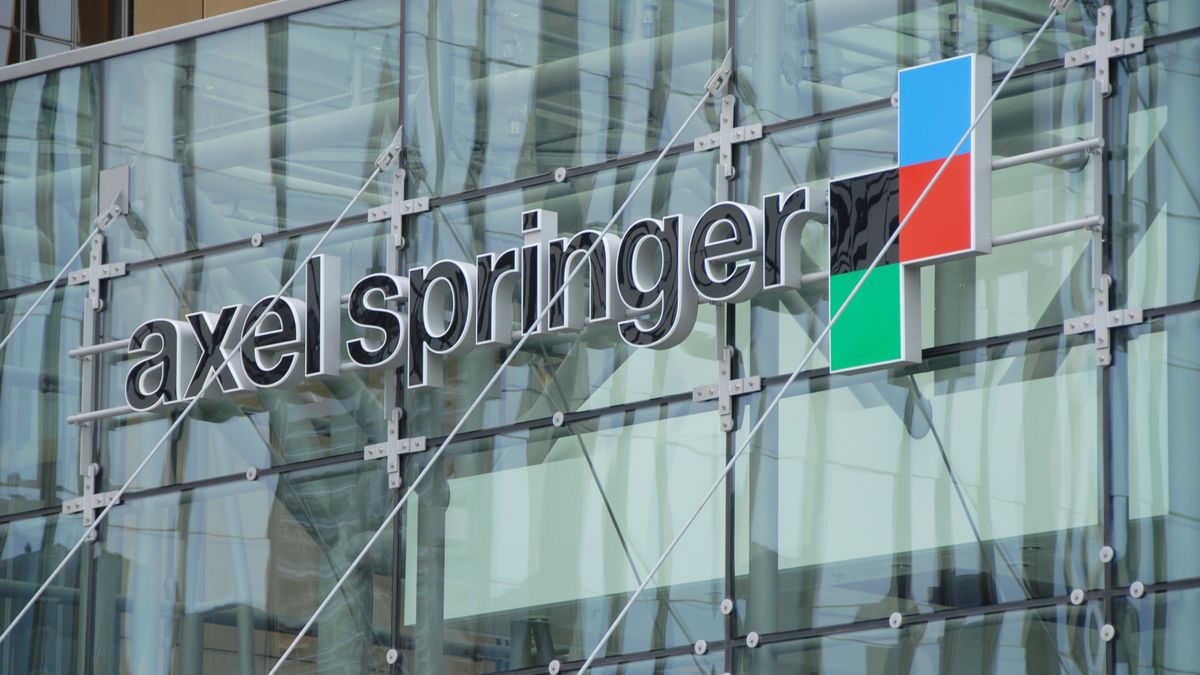 Berlin / Germany - July 20, 2007:  Headquarters of Axel Springer SE in Berlin, Germany - Axel Springer is the largest digital publishing house in EuropeAxel Springer SE, Axel, Springer, company, signet, entrance, portal, media enterprise, publishing house, publishing, house, newspapers, magazines, press, media, digital, Axel Springer road, logo, verlag, brand, business, symbol, sign, news, economy, emblem, europe, marketing, house, icon, architecture, die, bild, welt, se, societas europaea, journalism, publisher, medien, german, editorial, Germany, Berlin, July 2007, Photo-ID: IEC25985, axel springer, springer, journalism, berlin, axel springer se, company, signet, entrance, axel, portal, media enterprise, publishing house, publishing, house, newspapers, magazines, press, media, digital, axel springer road, logo, verlag, brand, business, symbol, sign, news, economy, emblem, europe, marketing, icon, architecture, die, bild, welt, se, societas europaea, publisher, medien, german, editorial, germany