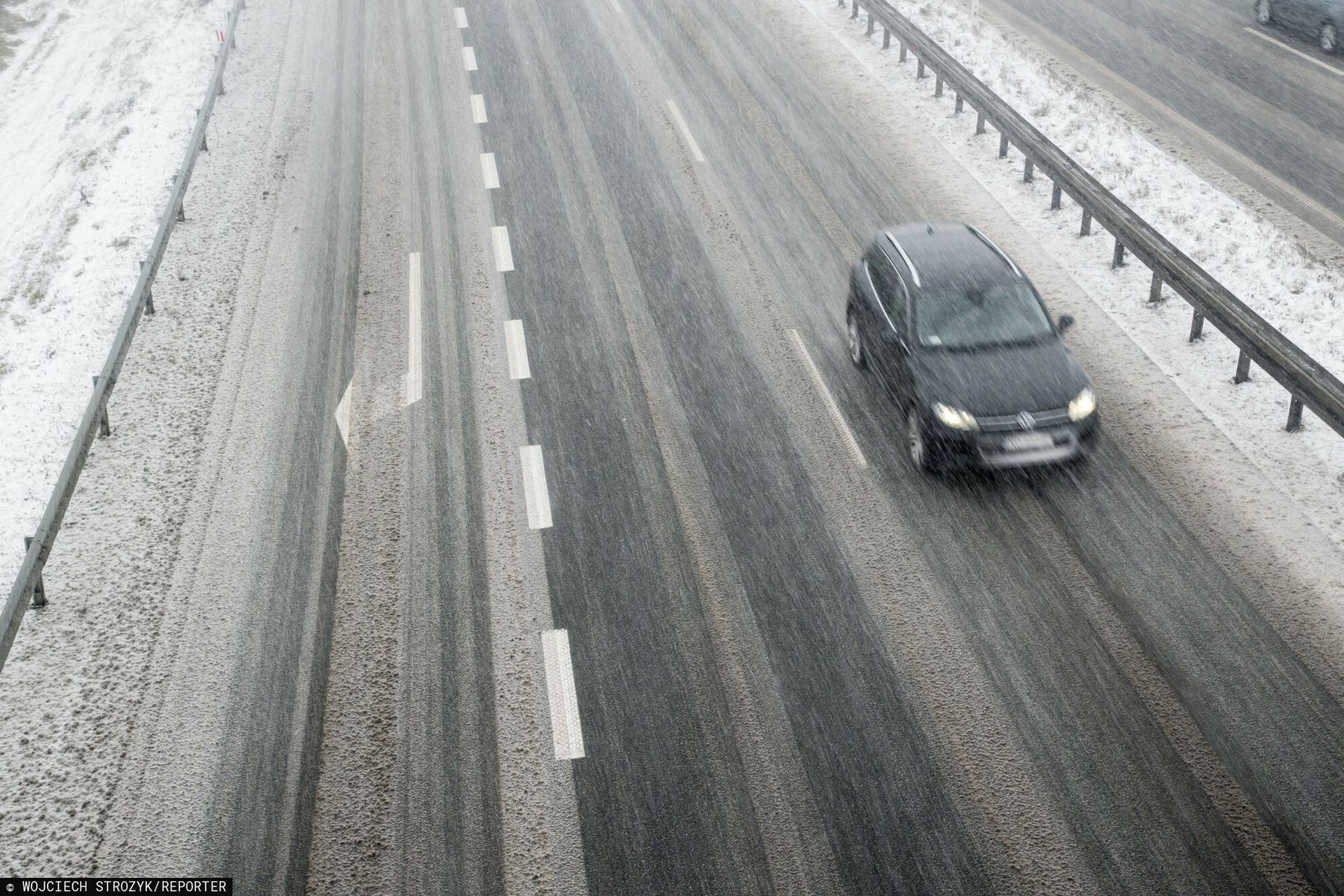 wiadomości,aktualności,WP Wiadomości Drogi są przejezdne, ale uwaga na oblodzenie. Jest komunikat GDDKiA